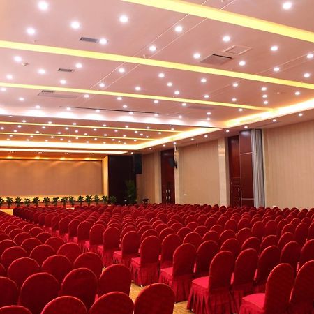 New Beacon Runfeng International Hotel Vuhan Dış mekan fotoğraf