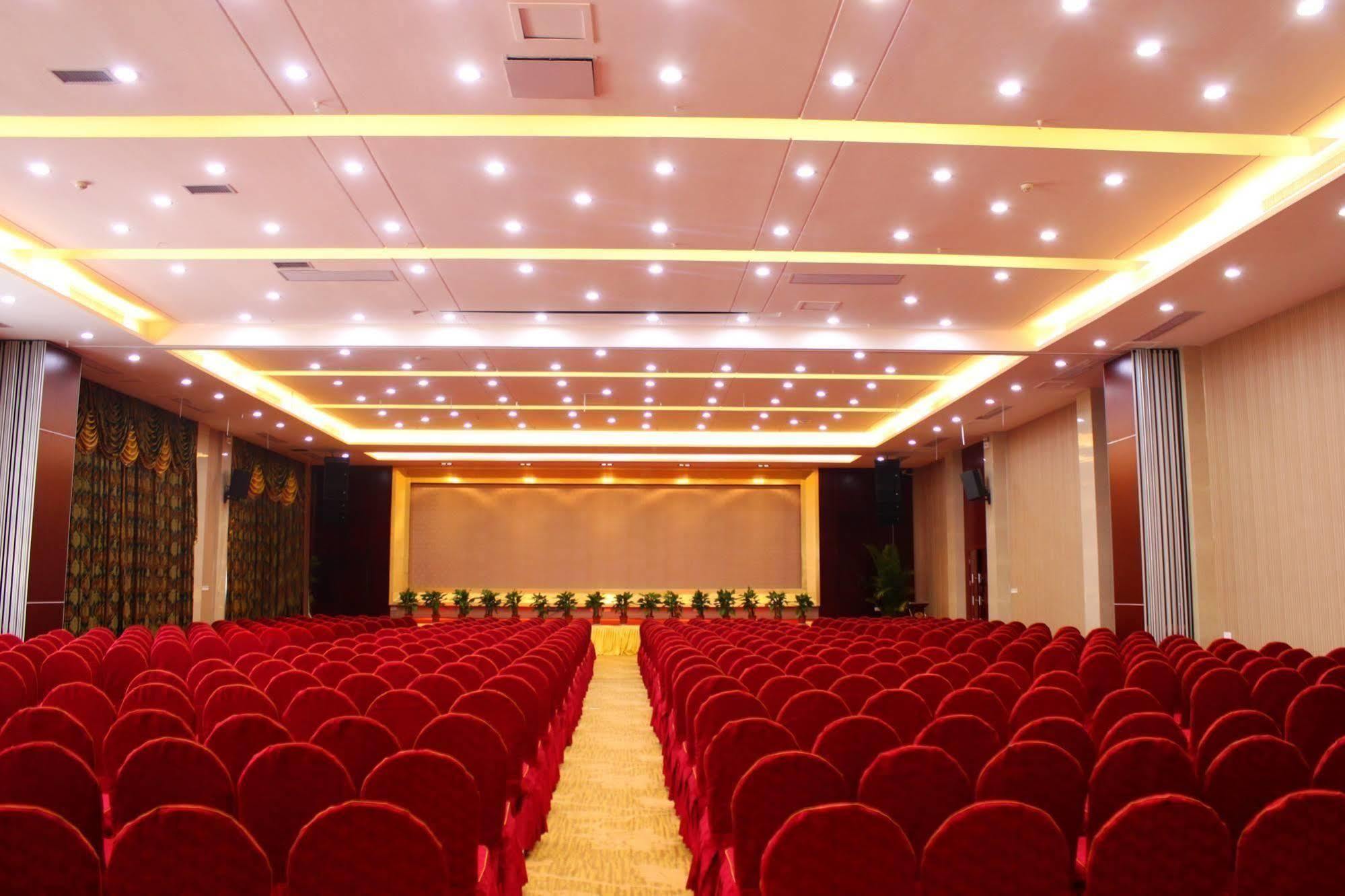 New Beacon Runfeng International Hotel Vuhan Dış mekan fotoğraf