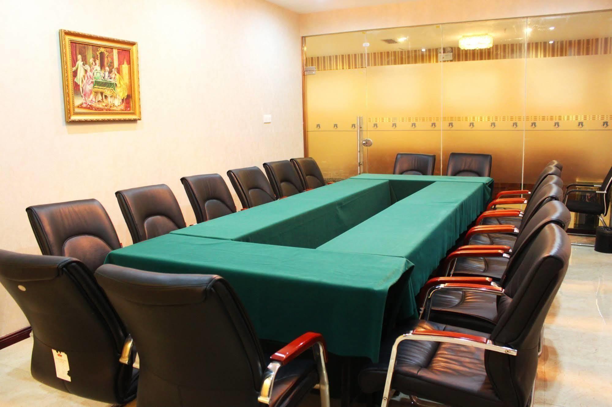 New Beacon Runfeng International Hotel Vuhan Dış mekan fotoğraf