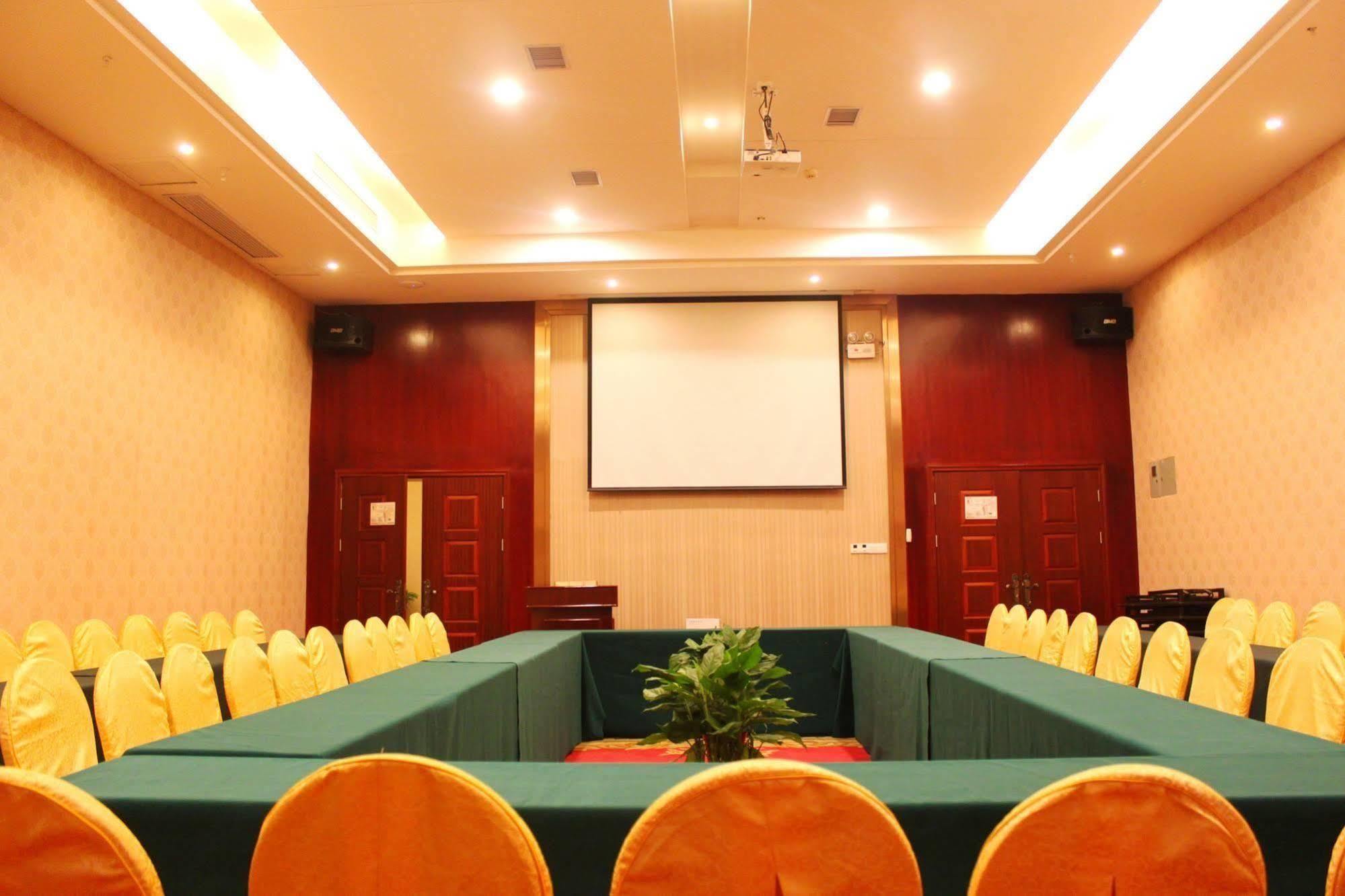 New Beacon Runfeng International Hotel Vuhan Dış mekan fotoğraf