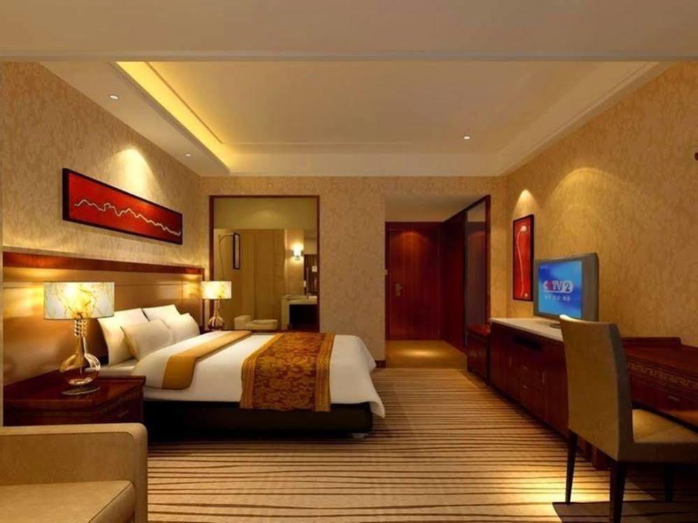 New Beacon Runfeng International Hotel Vuhan Dış mekan fotoğraf