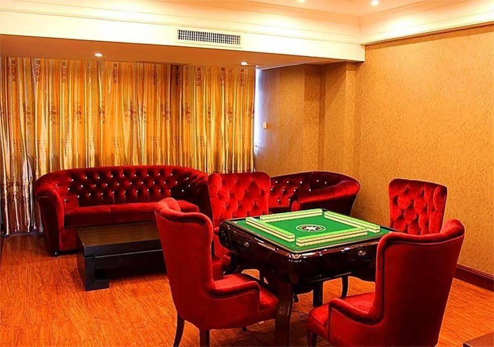 New Beacon Runfeng International Hotel Vuhan Dış mekan fotoğraf