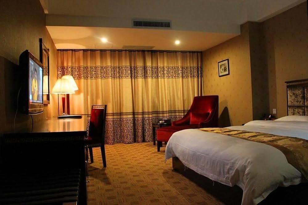 New Beacon Runfeng International Hotel Vuhan Dış mekan fotoğraf