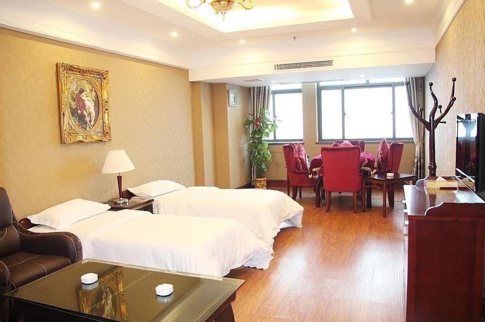 New Beacon Runfeng International Hotel Vuhan Dış mekan fotoğraf
